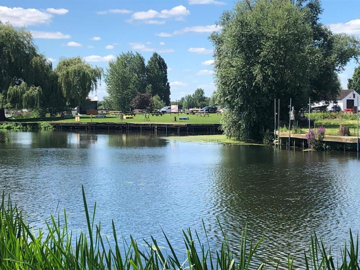 Pike And Eel And Marina Needingworth